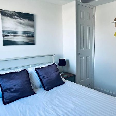 100 Steps To Broadstairs Beach - 2 Bedroom 3 Beds Bagian luar foto